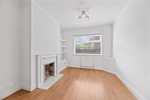 Lounge- click for photo gallery